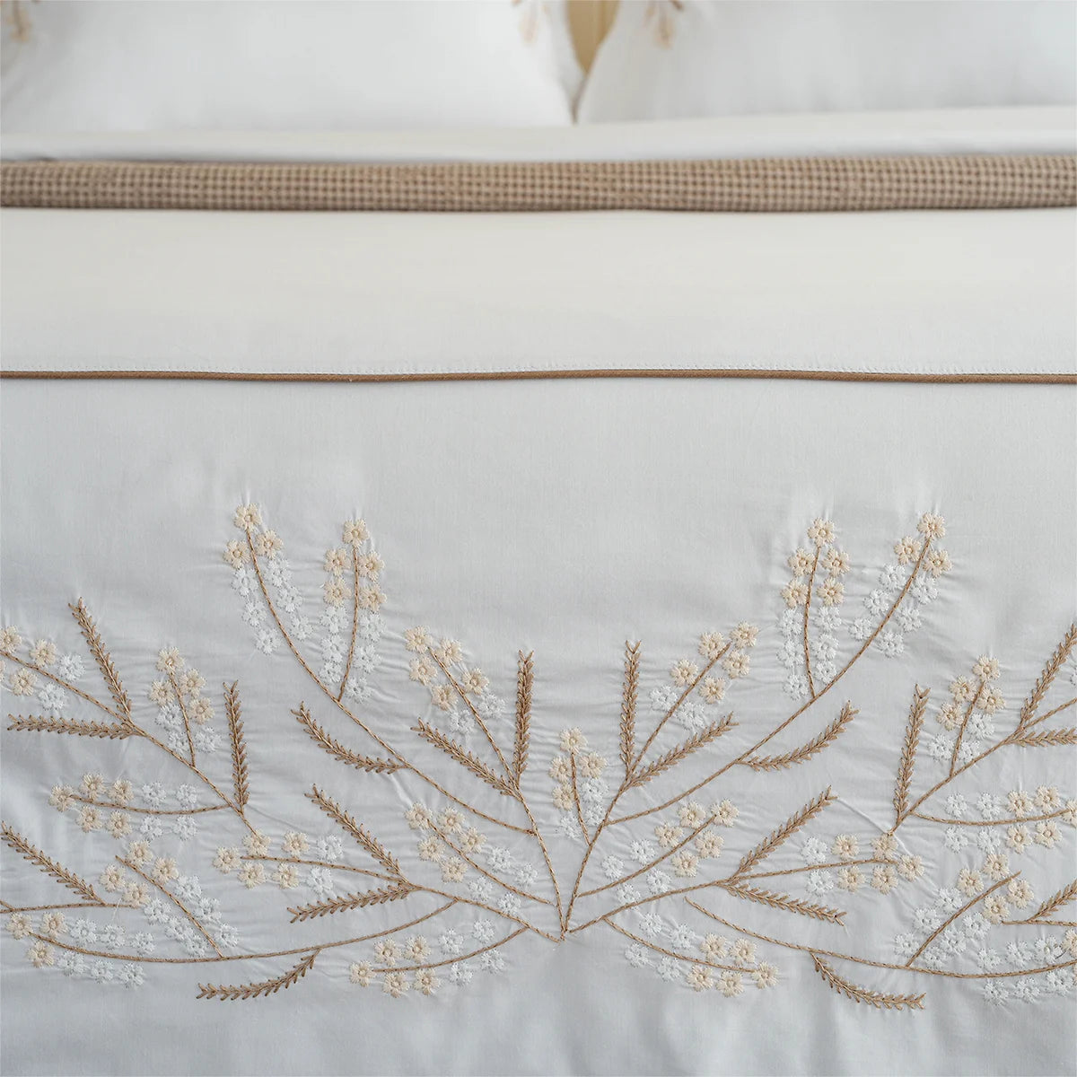 Embroidered Cotton Sheet Set