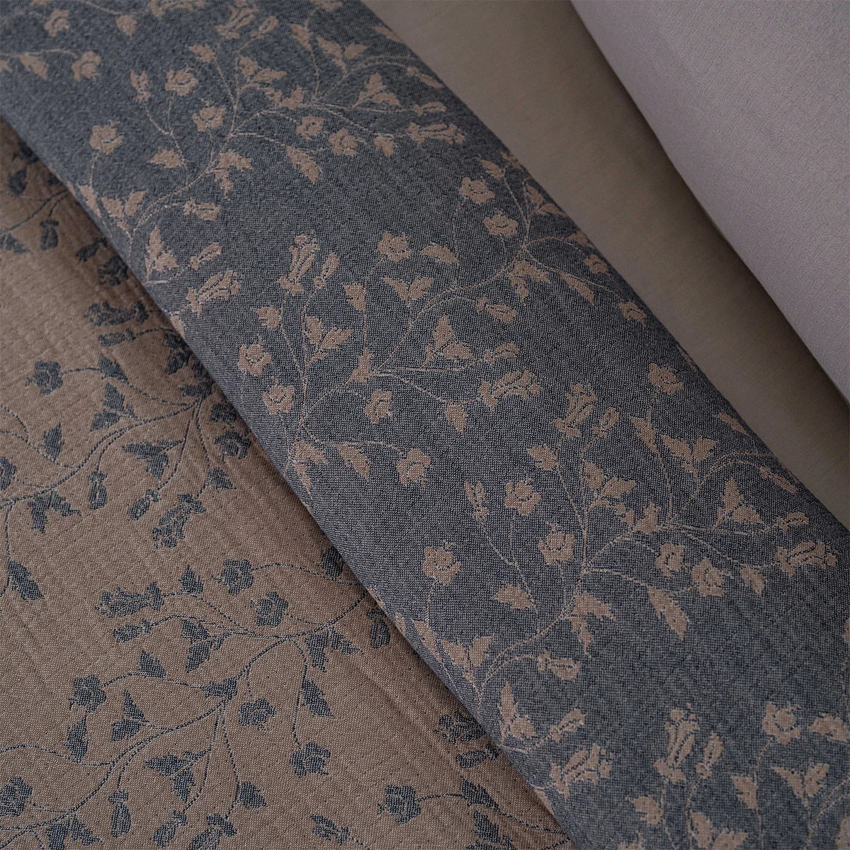 Floral Vine Cotton Coverlet