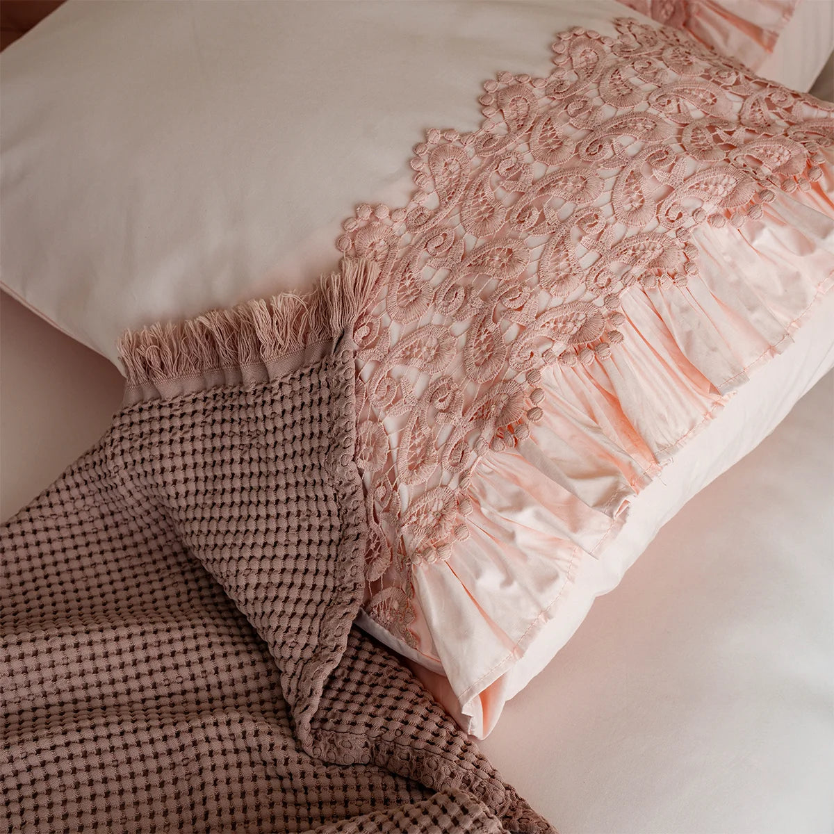 Guipure Lace Trim Sheet Set