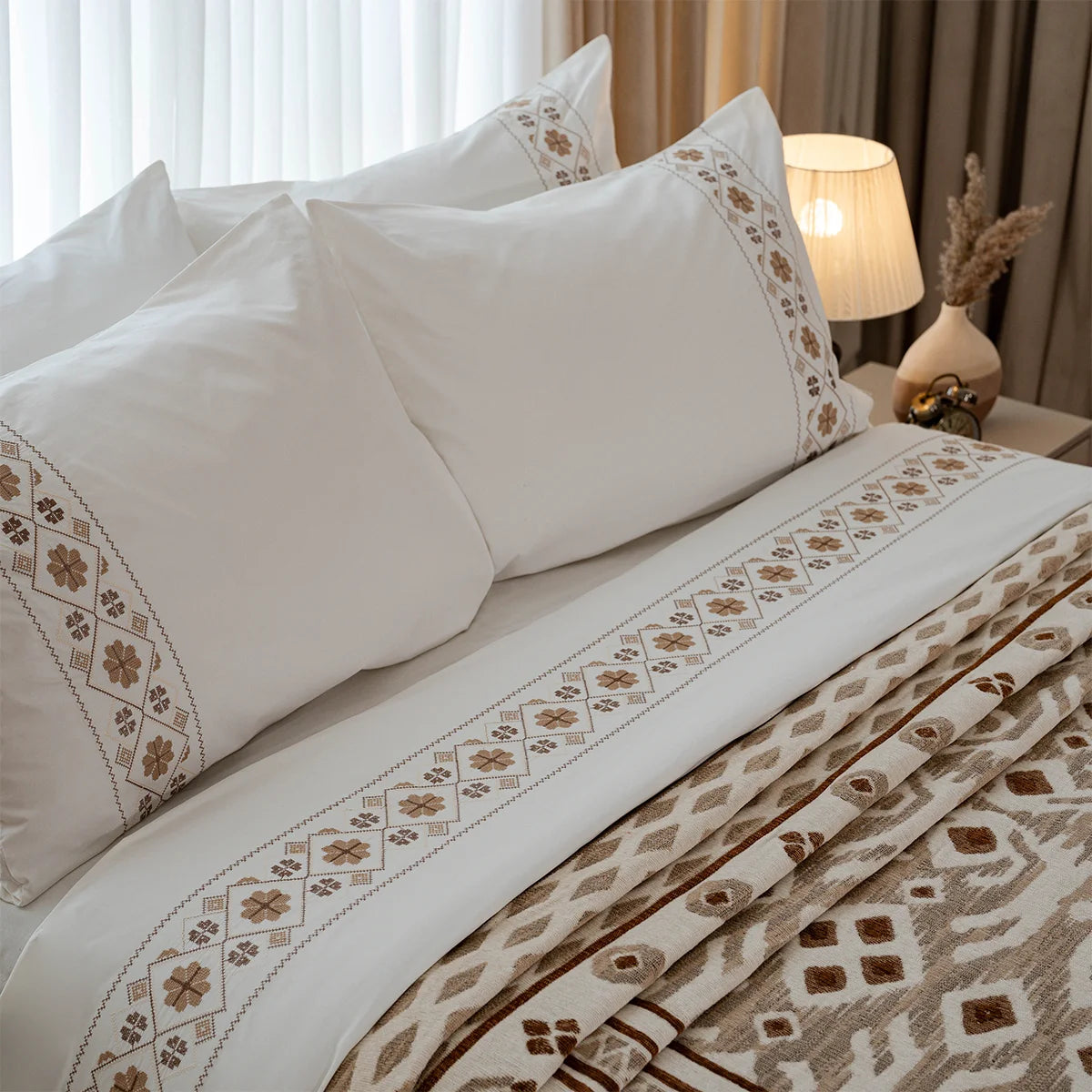 Kilim Embroidered Bedding Set