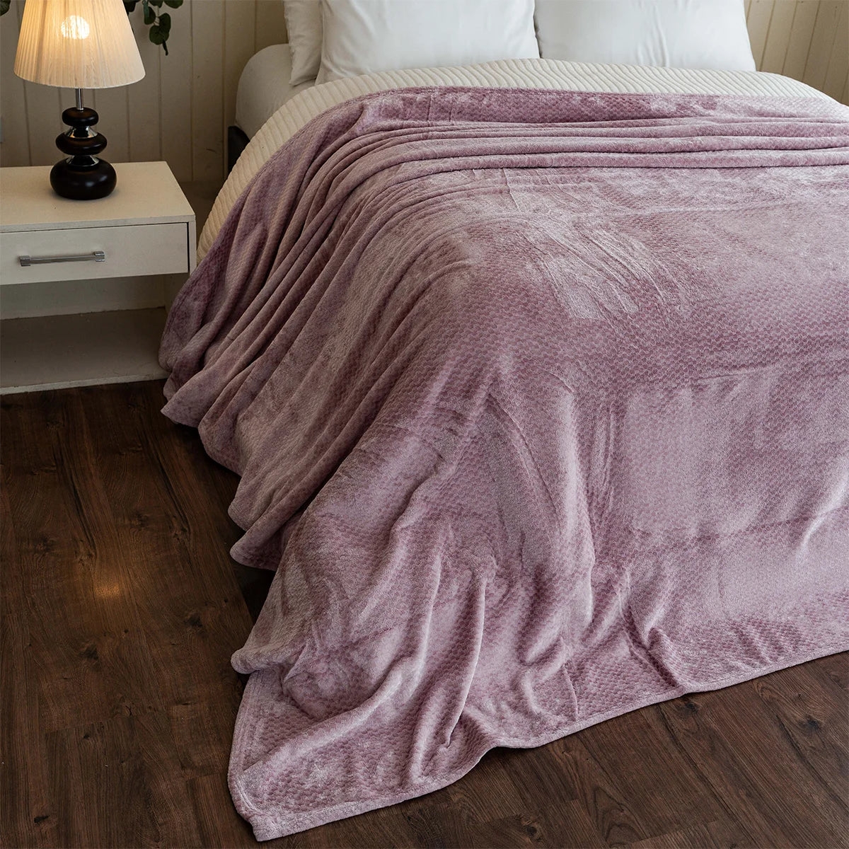 Ribbed Velvet Bed Throw