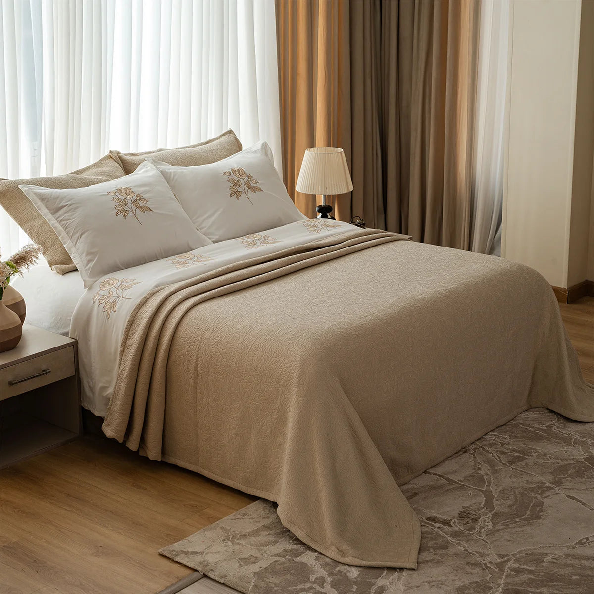 Rose Bedding Set