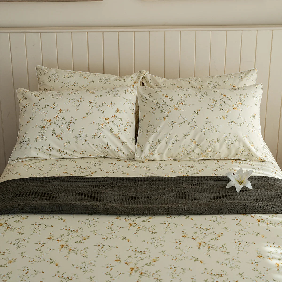 Sprig Floral Cotton Sheet Set