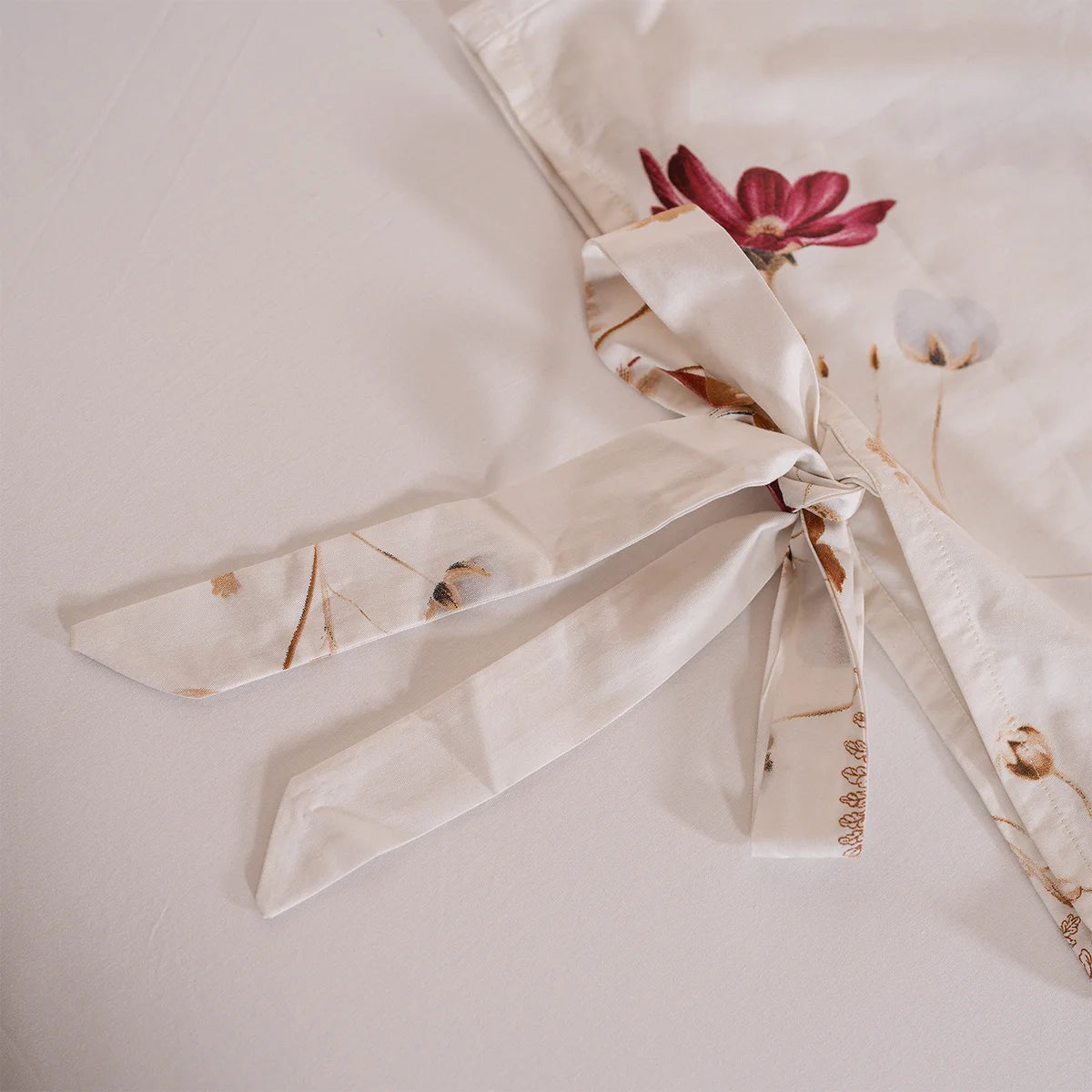 Wildflower Bow-Tie Cotton Fitted Sheet
