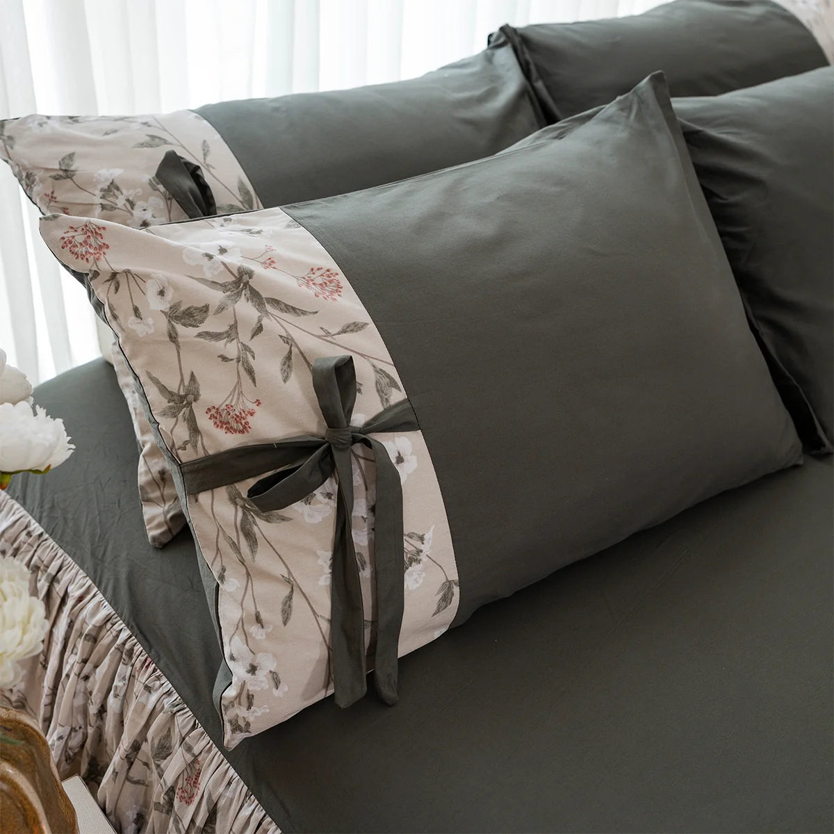 Bramble Bow-Tie Cotton Fitted Sheet