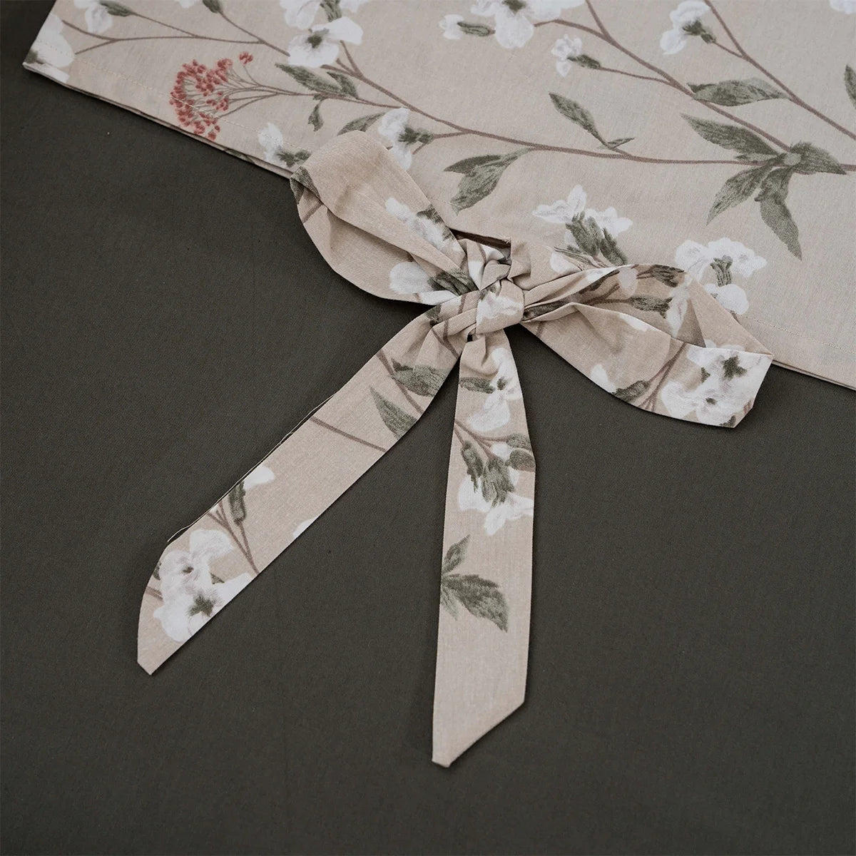 Bramble Bow-Tie Cotton Fitted Sheet