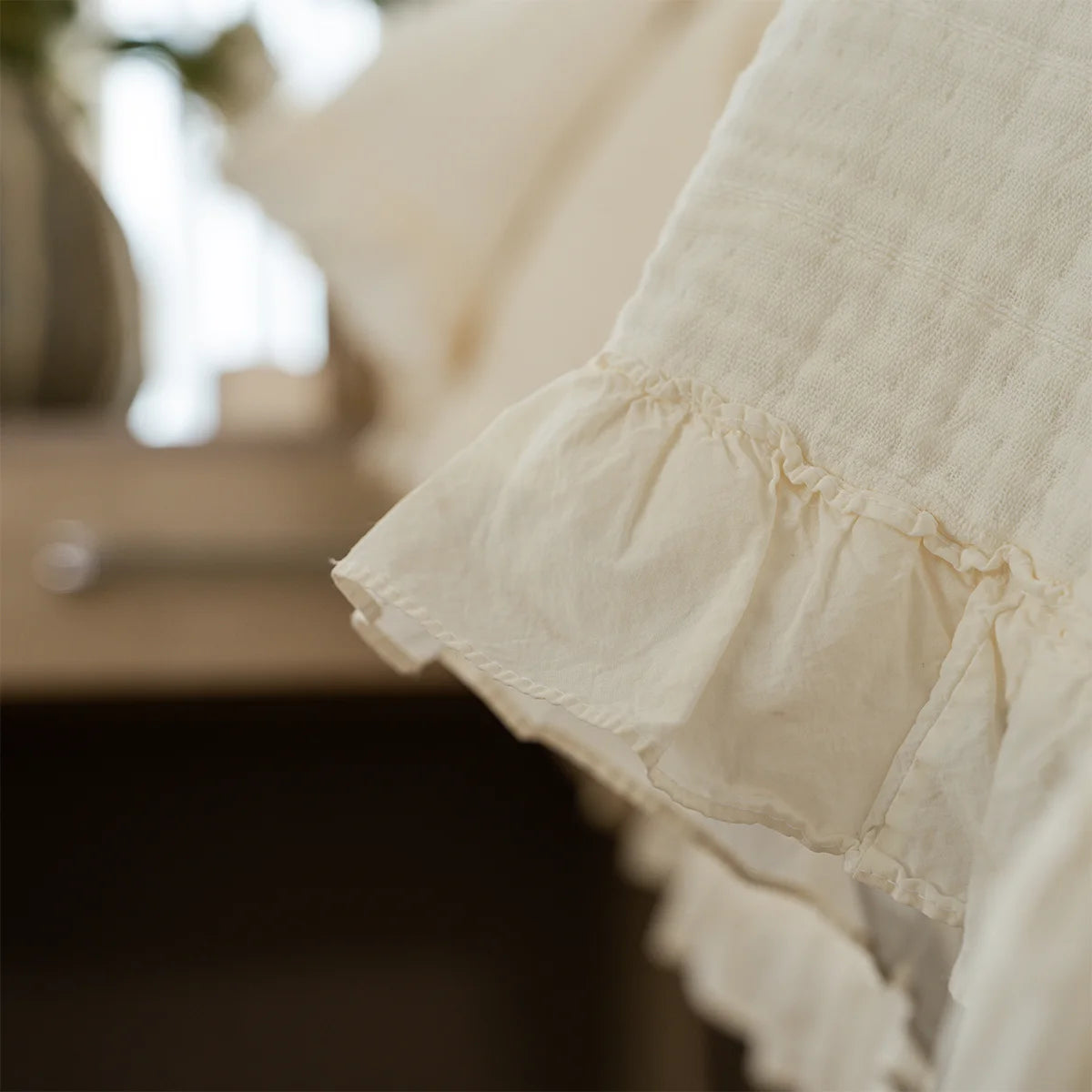 Cotton Ruffle Bedding Set