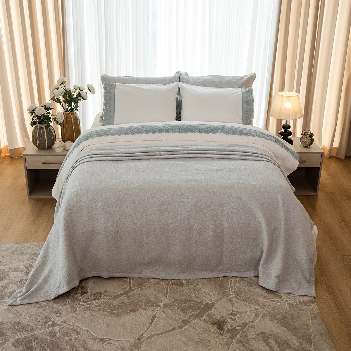 Daisy Guipure Bedding Set