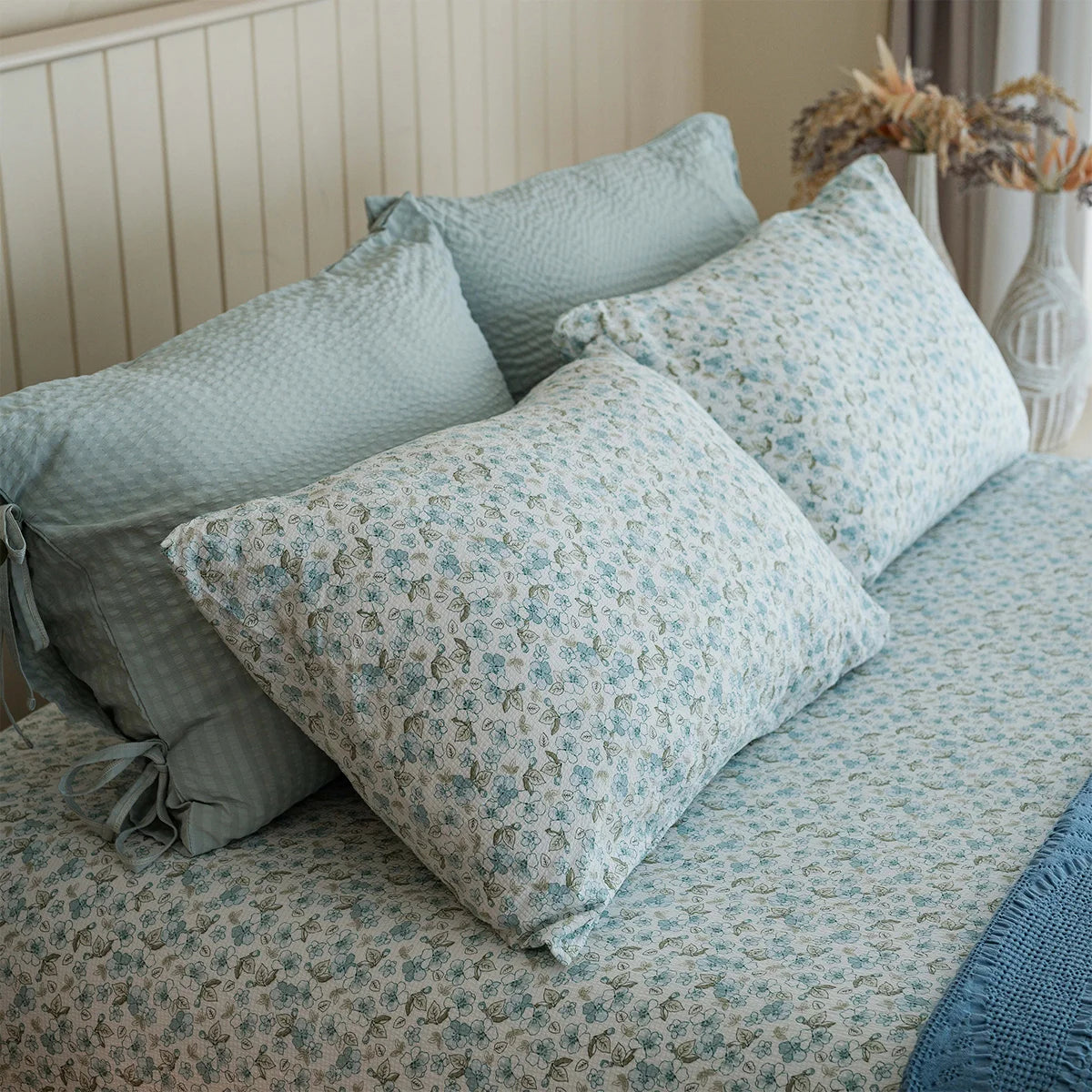 Ditsy Floral Waffle Fitted Sheet