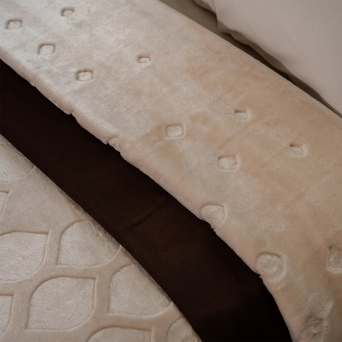 Embossed Honeycomb Velvet Blanket