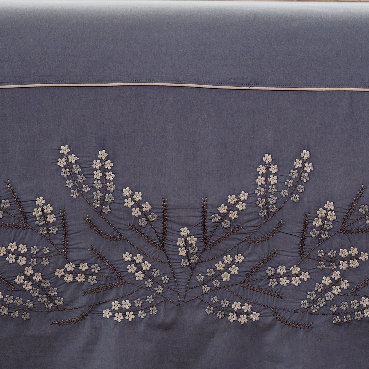 Embroidered Cotton Sheet Set