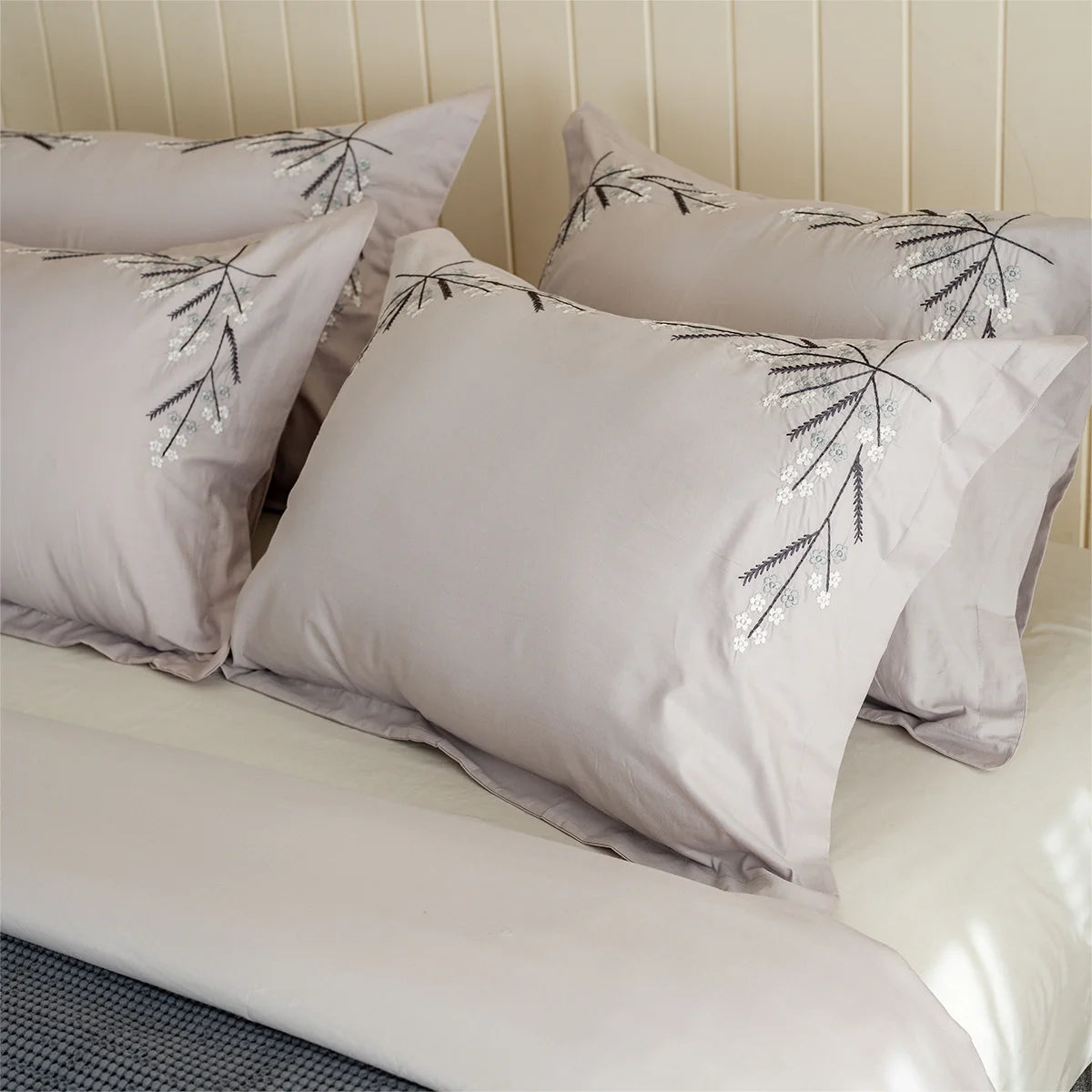 Embroidered Cotton Sheet Set