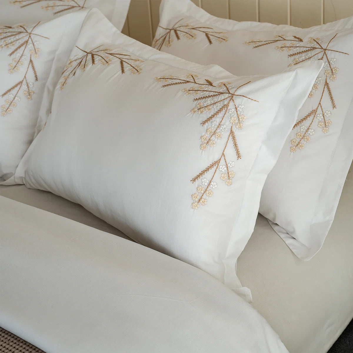 Embroidered Cotton Sheet Set