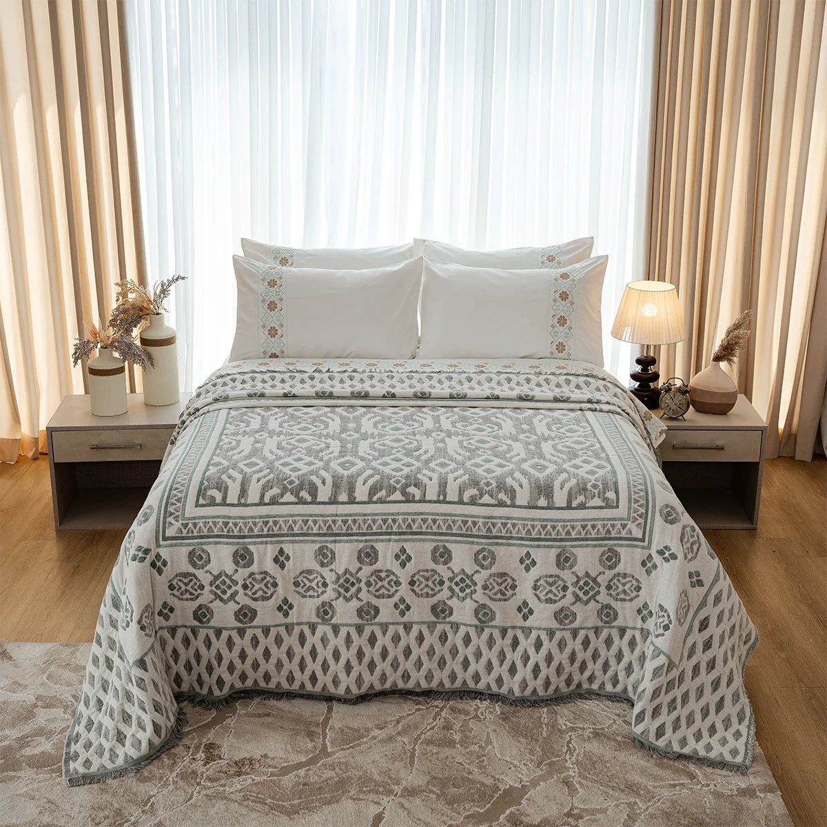 Kilim Embroidered Bedding Set