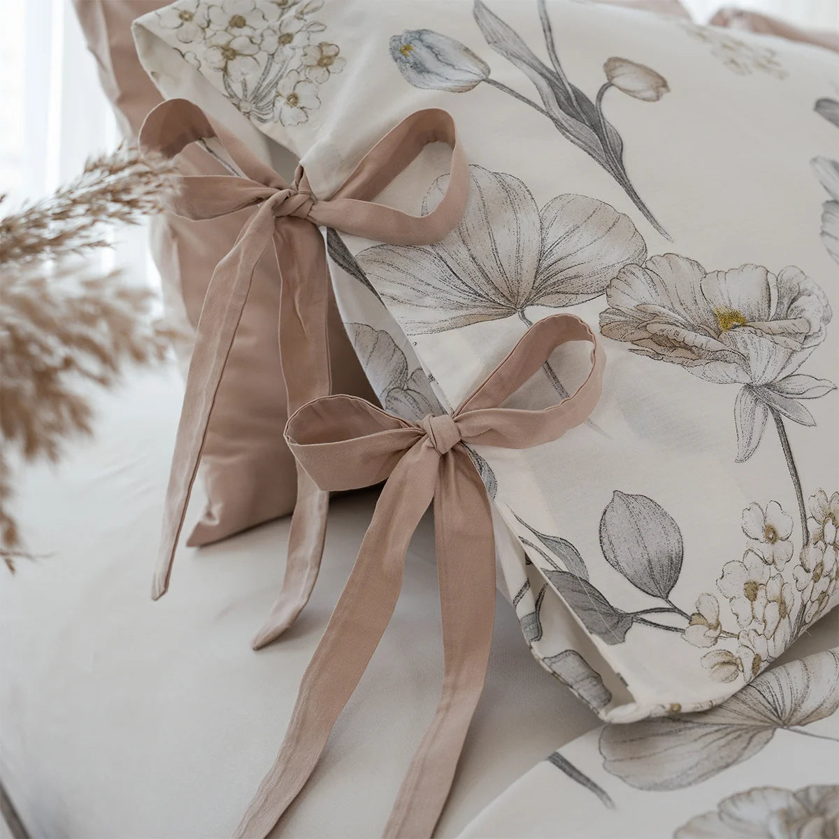 Peony Bow-Tie Cotton Sheet Set