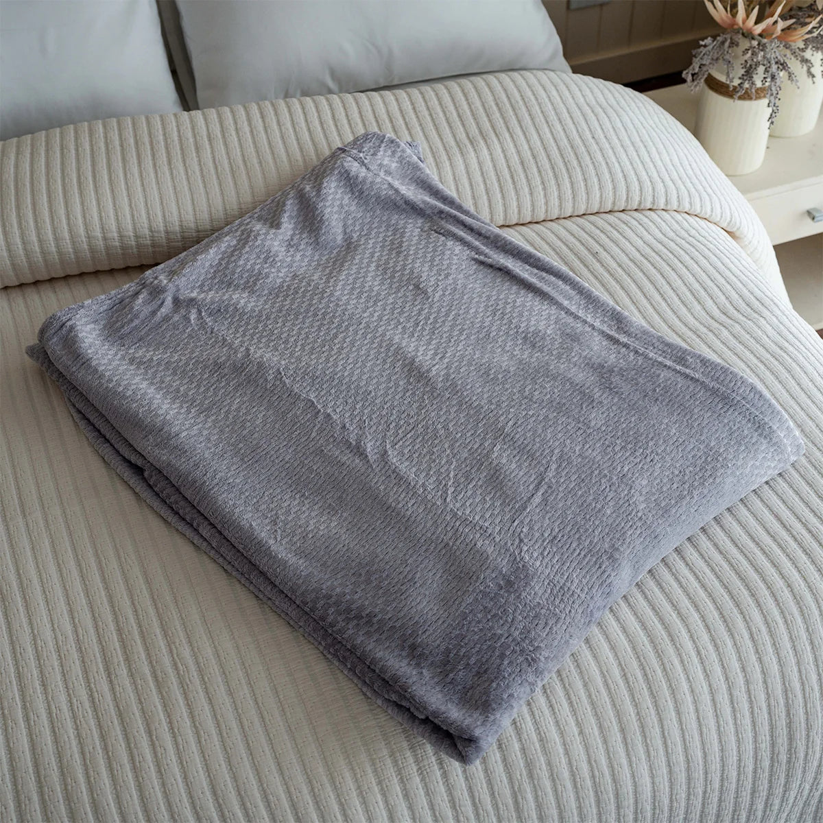 Ribbed Velvet Bed Throw
