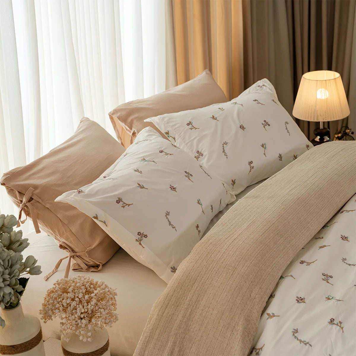 Sprig Floral Bedding Set