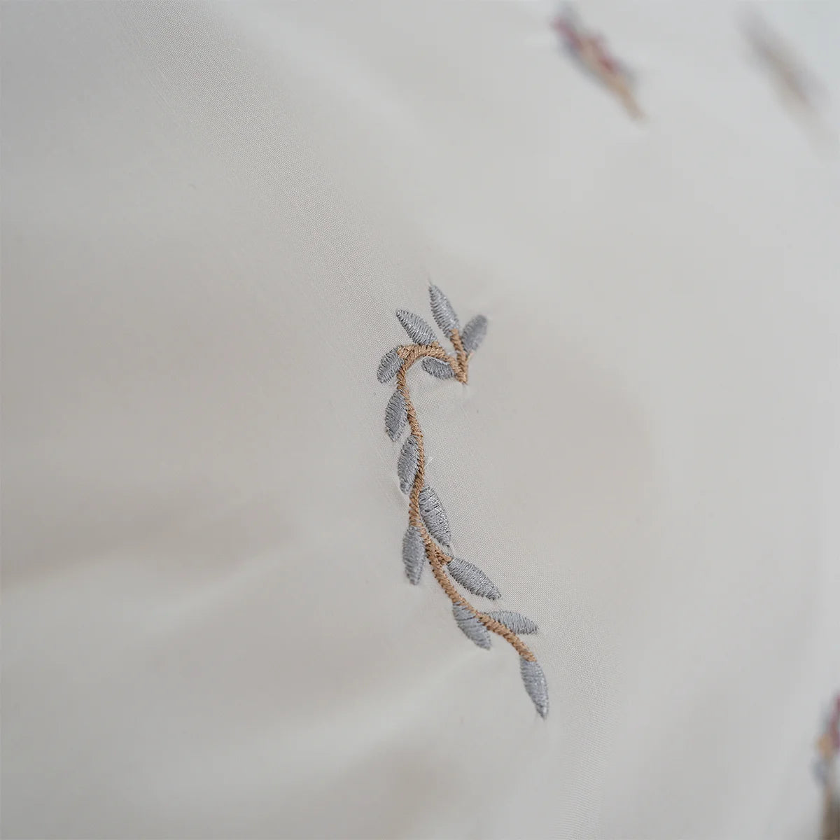 Sprig Floral Bedding Set